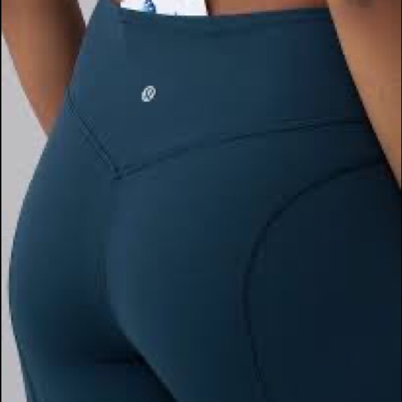 Lululemon Pushing Limits 7/8 Tight (Nulu 25"), size: 4, colour: jaded - Picture 3 of 9
